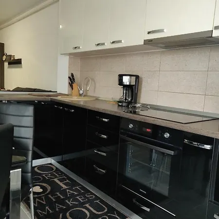 Avangarden Apartman