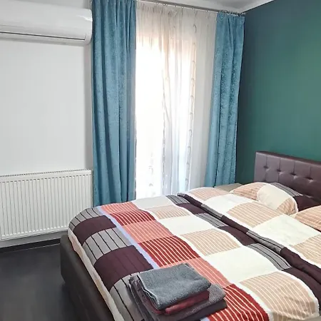 Avangarden Apartman Brassó