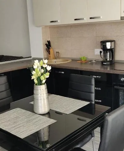 Avangarden Appartement *