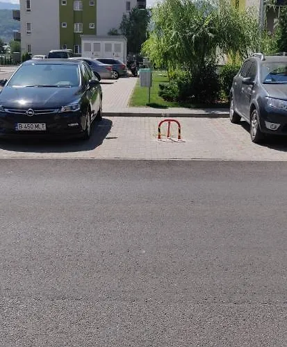 Avangarden Apartment *